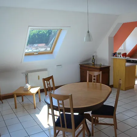 D'hotes Les Vignes فندق مبيت وإفطار