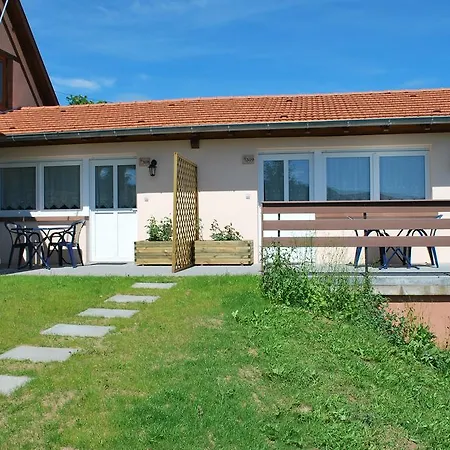 D'hotes Les Vignes Bed & Breakfast